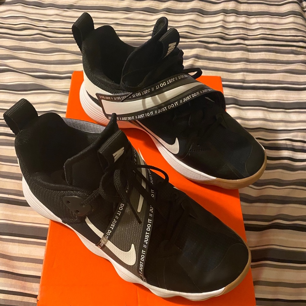 Nike React Hyperset Volleyball Court Shoes
